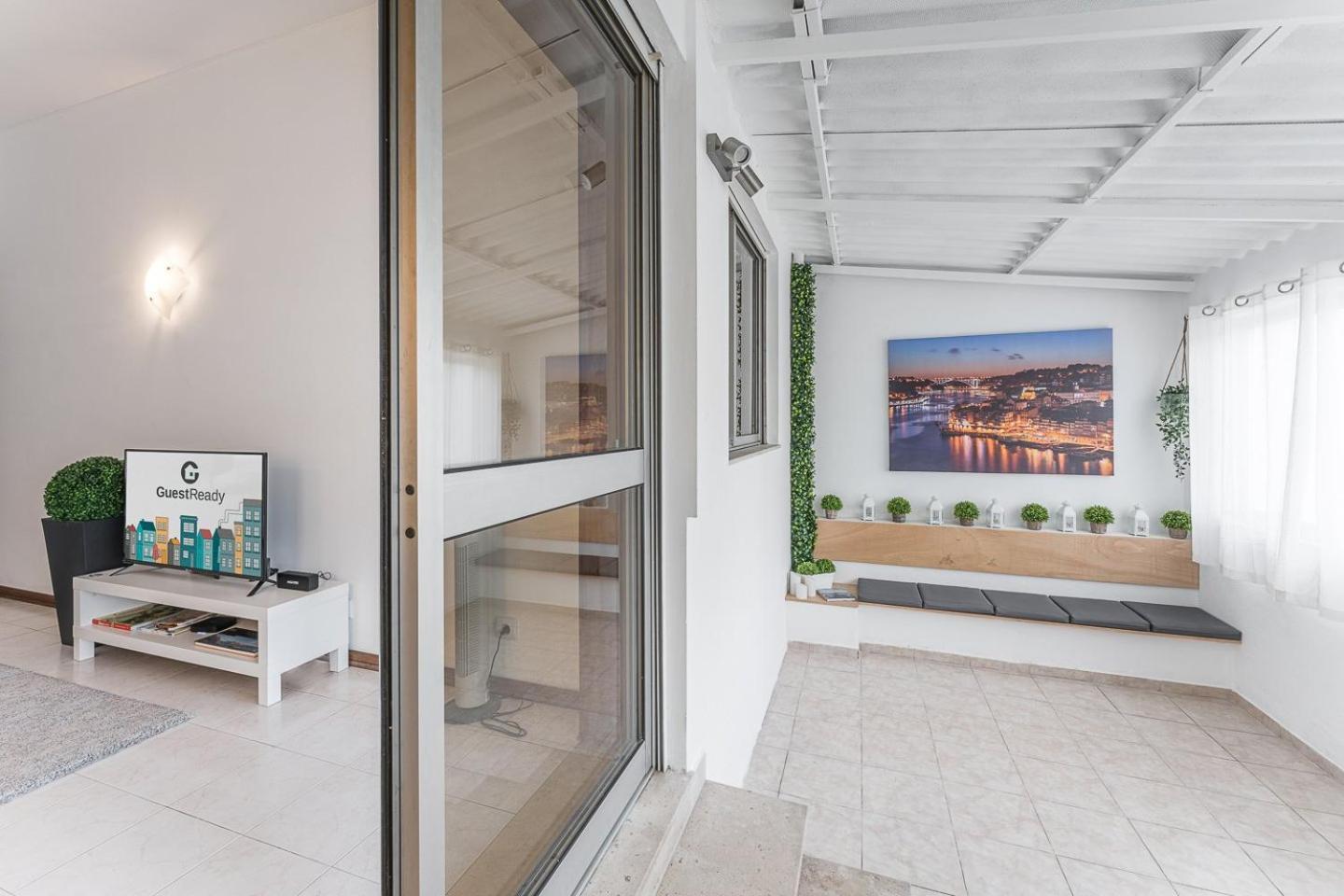 Guestready - Modern Cosy Apartment With A Terrace Porto Exterior photo